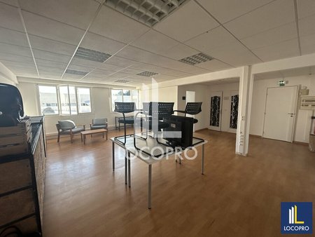 vente de bureau de 92 m² à saint-laurent-du-var - 06700