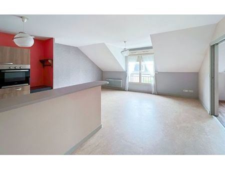 location appartement  55.58 m² t-3 à albert  608 €