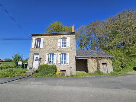 charmante maison en pierre avec garage  cave et jardins à ch