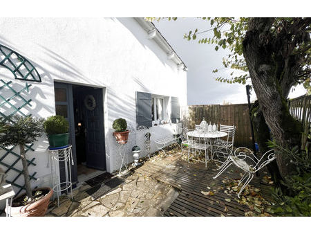vente maison 13 pièces 260 m² arces (17120)