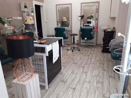 maison/salon de coiffure a vendre