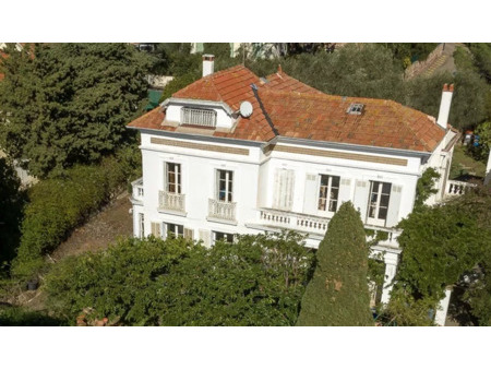vente maison 11 pièces 290m2 saint-raphaël 83700 - 4895000 € - surface privée