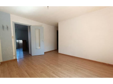location appartement 3 pièces 58 m² cransac (12110)