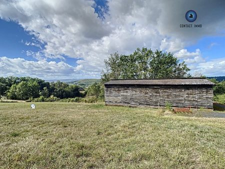 ancien sechoir a tabac a rehabiliter - 250 m2 et terrain constru