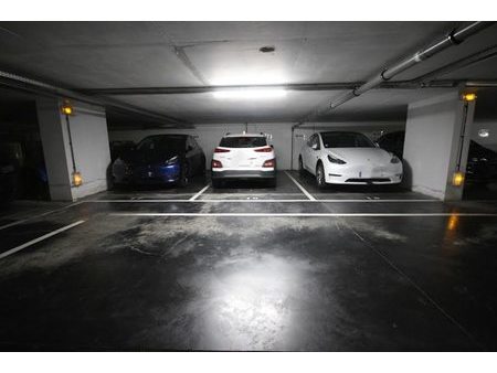 vente parking 38.9 m²