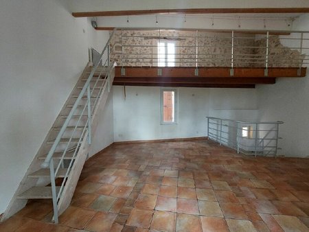 appartement la verdière 70 m² t-3 à vendre  109 000 €