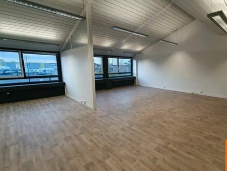 bureau en vente de 1 734 m² à saint-herblain - 44800