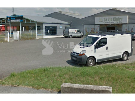 location commerce 270 m² mably (42300)