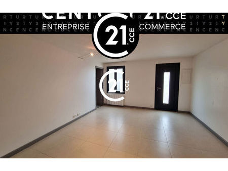 location commerce 45 m² la môle (83310)
