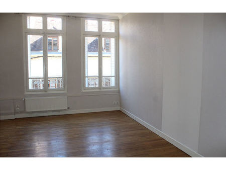 location appartement 4 pièces 80 m² auxerre (89000)