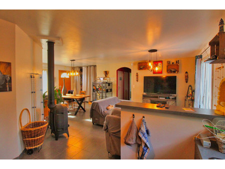 maison récente de 70 m² habitables  2 chambres avec garage attenant sur 2 165 m² de terrai