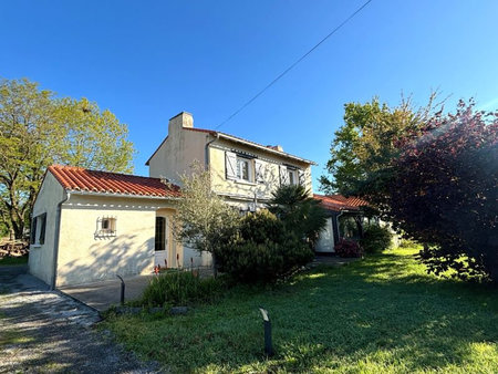 maison familiale avec jardin.