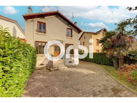 maison bron 132 m² t-5 à vendre  600 000 €