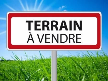 vente terrain à batir 590 m²