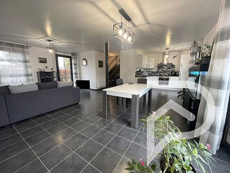 maison 6 pièces 106 m²