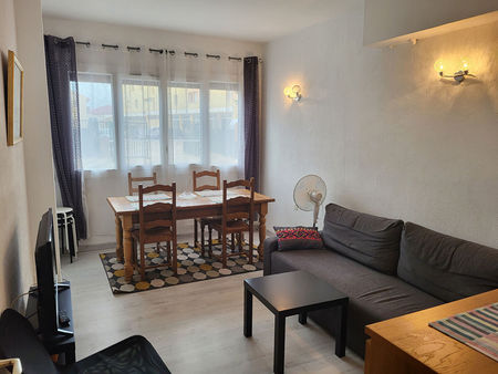 location appartement 3 pièces 52m2 saint-mandrier-sur-mer (83430) - 800 € - surface privée