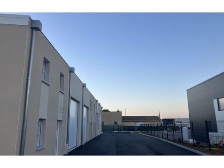 location commerce 1 pièce 74 m² chabeuil (26120)