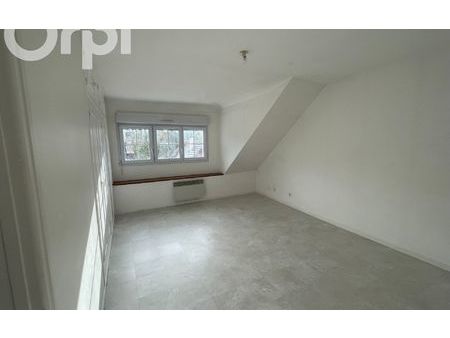 location appartement  40.99 m² t-2 à mont-l'évêque  800 €