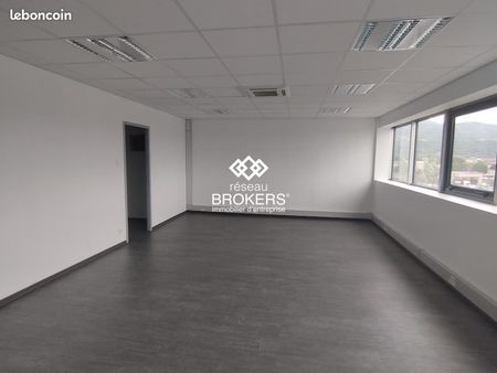 bureaux 100 m² scionzier