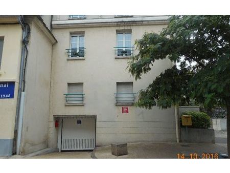 location stationnement  m² t-0 à lizy-sur-ourcq  65 €