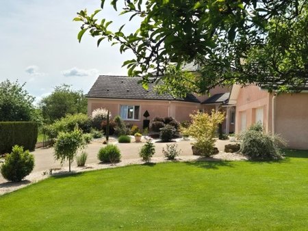 dpt vosges (88)  à vendre proche de contrexeville - villa p4 de 2000 avec piscine / 2090 m