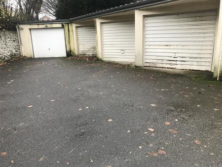 vente garage et parking à laval (53000) : à vendre / laval