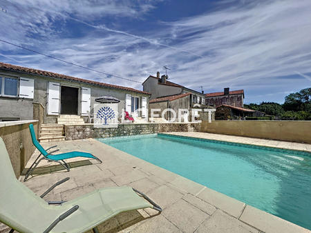 vente maison piscine à la châtaigneraie (85120) : à vendre piscine / 200m² la châtaignerai