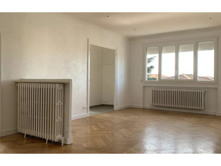 location appartement 4 pièces 82 m² meyzieu (69330)