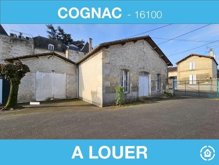 garage 180 m² cognac