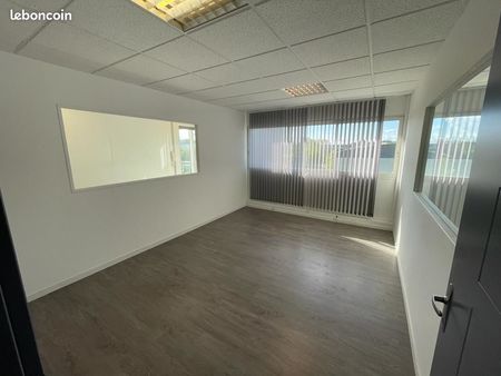 bureaux 92 m²