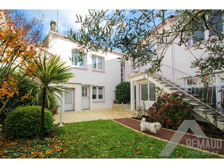 vente maison à bellevigny (85170) : à vendre / 333m² bellevigny
