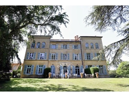 saone et loire – château du xixème siècle -parc de 3 hectares objet d'une rénovation récen