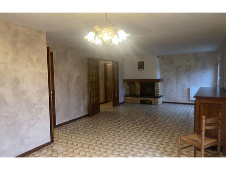 vente maison 5 pièces 102 m² flers-sur-noye (80160)