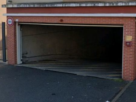 location emplacement garage en sous-sol gare de conflans