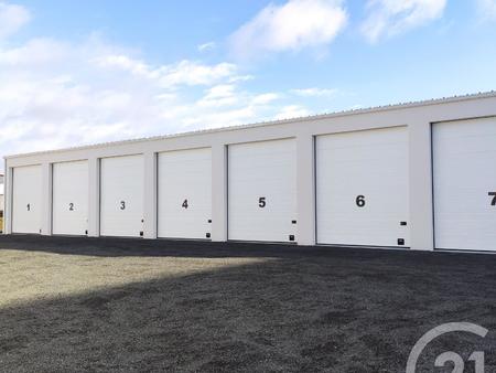 location garage box et parking à bretignolles-sur-mer (85470) : à louer / 32m² bretignolle
