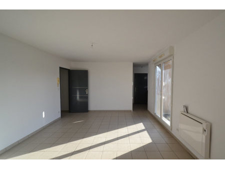 appartement rdc f2 avec terrasse à louer à folschviller (57730).