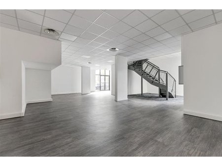 location bureau vanves 586 m²