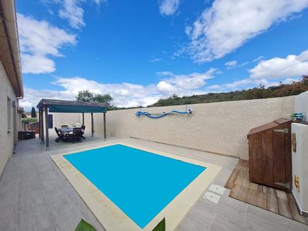 villa type 4 de plain pied  93m² habitables avec garage/piscine sur 744 m² de terrain