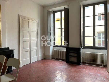 centre ville carcassonne - appartement 4 pièces 107 m2 avec stationnement.