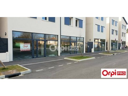 location de local commercial de 79 m² à romans-sur-isère - 26100