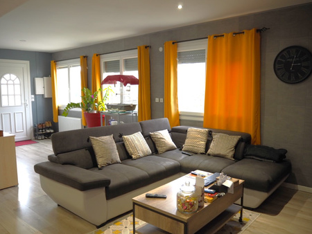 34710 lespignan - occitanie - maison 208 m2  renovee  divisee en 2 appartements – sur terr