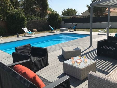 pour de belles vacances  villa spacieuse - moderne - piscine chauffée