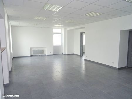 local commercial 110 m²