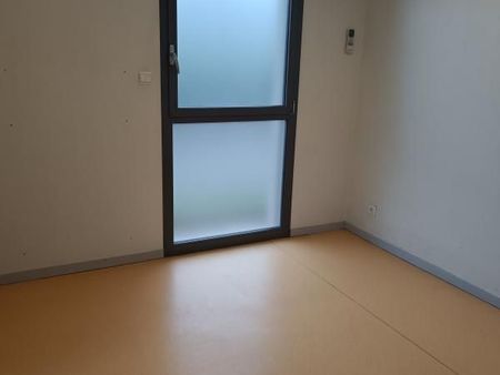 bureau 19 m²