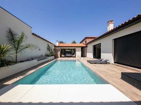 maison saleilles 180 m² t-5 à vendre  780 000 €
