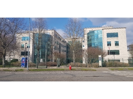 local professionnel - 2 930m² - velizy villacoublay