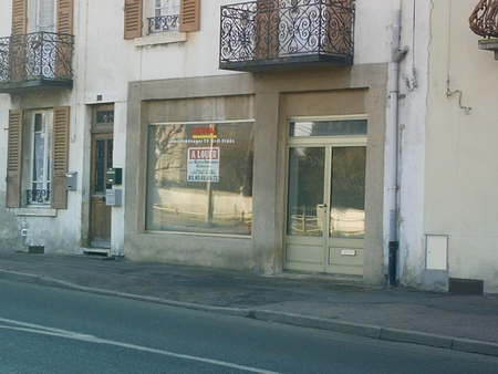 local commercial - 48m² - paray le monial