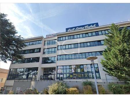 local professionnel - 1 354m² - ecully