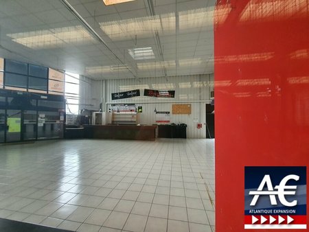 local commercial - 1 200m² - redon