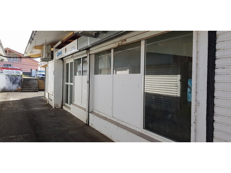 local commercial - 36m² - basse terre